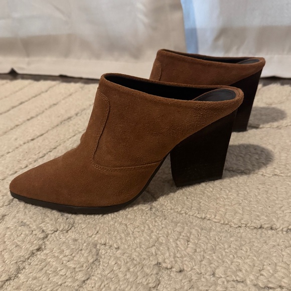 Donald J Pliner Brown Suede Western Mules - Picture 1 of 3